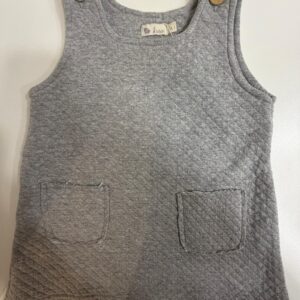 Vestido Cinza Matelassê com Bolsos (1 ano)