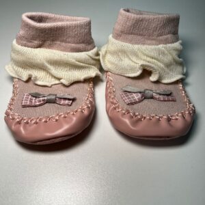 Sapatinho Bebê Rosé com Babadinho (12cm)