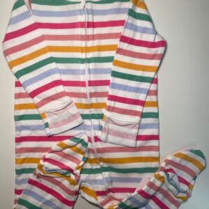 Macacão Infantil Listrado em Cores Suaves (6-9 meses)