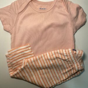 Conjunto Liso Salmão com Calça Listrada
