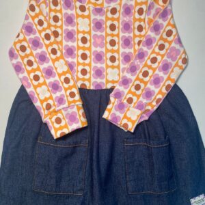 Vestido Floral Retrô com Saia Jeans