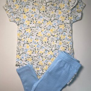 Conjunto Floral Delicado com Legging Azul