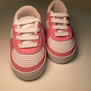 Tênis Infantil Rosa e Branco Estilo Casual