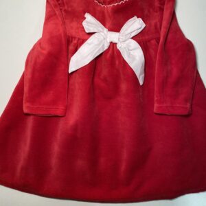 Vestido vermelho com laço branco
