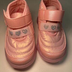 Tênis Baby Rosa Brilho com Corações 💖